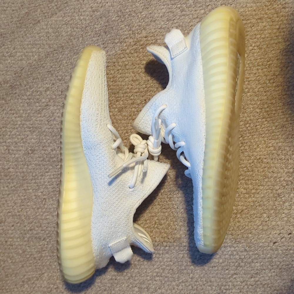 Adidas Yeezy Boost 350 V2 Cream Triple White Low Sneakers Mens Size 9 CP9366 - Picture 2 of 8